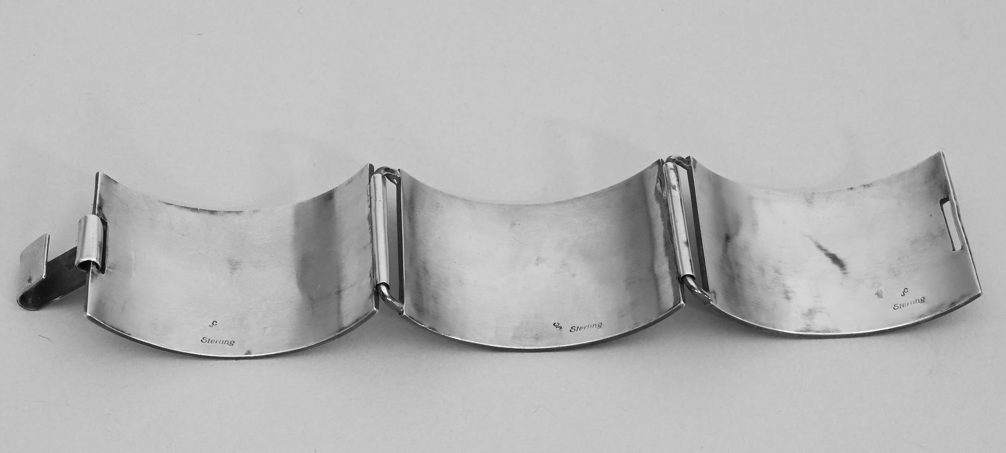 Wolf Memories Bracelet (Caddo-Pawnee)