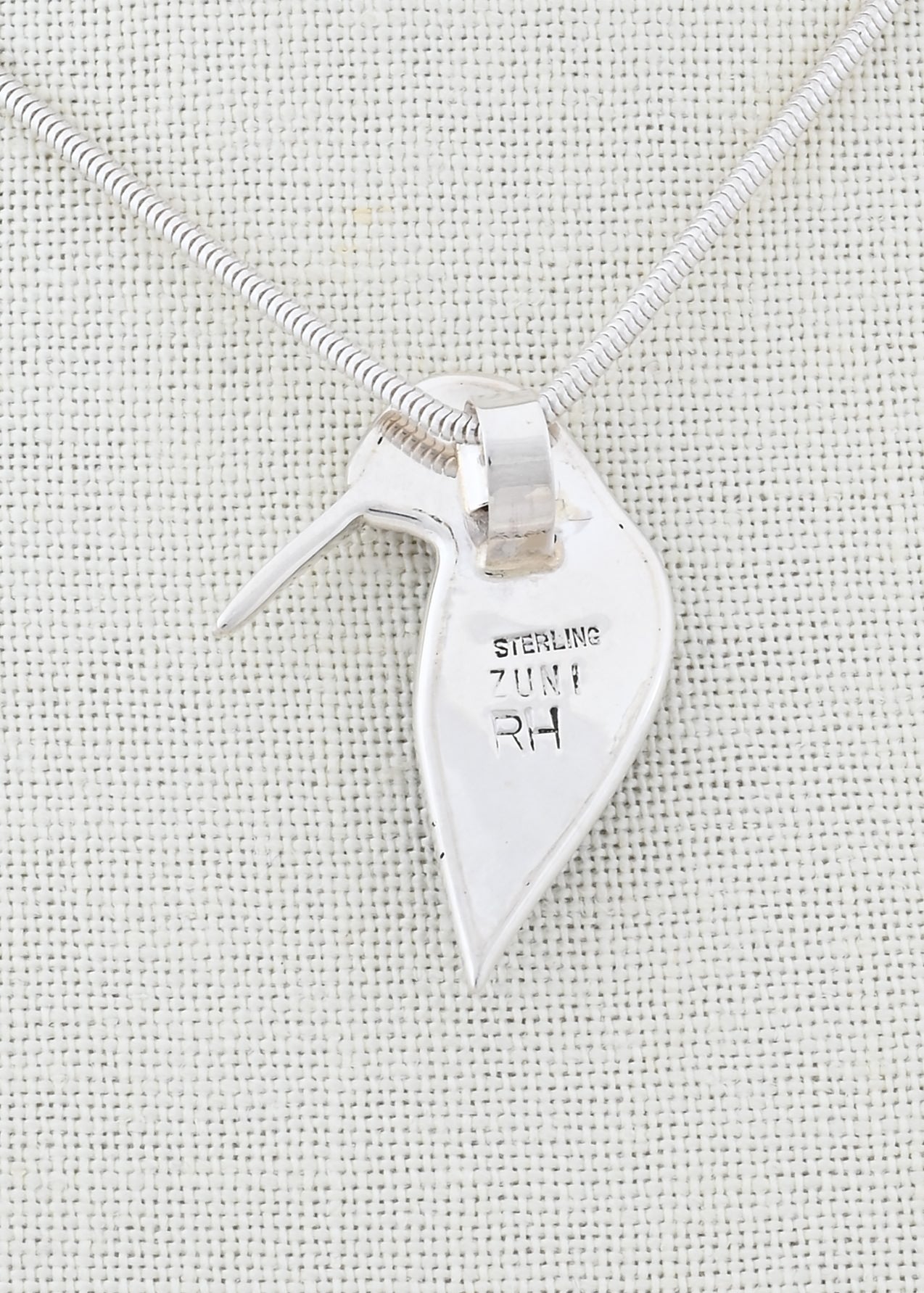 Pendant with Hummingbird by Rolanda Haloo