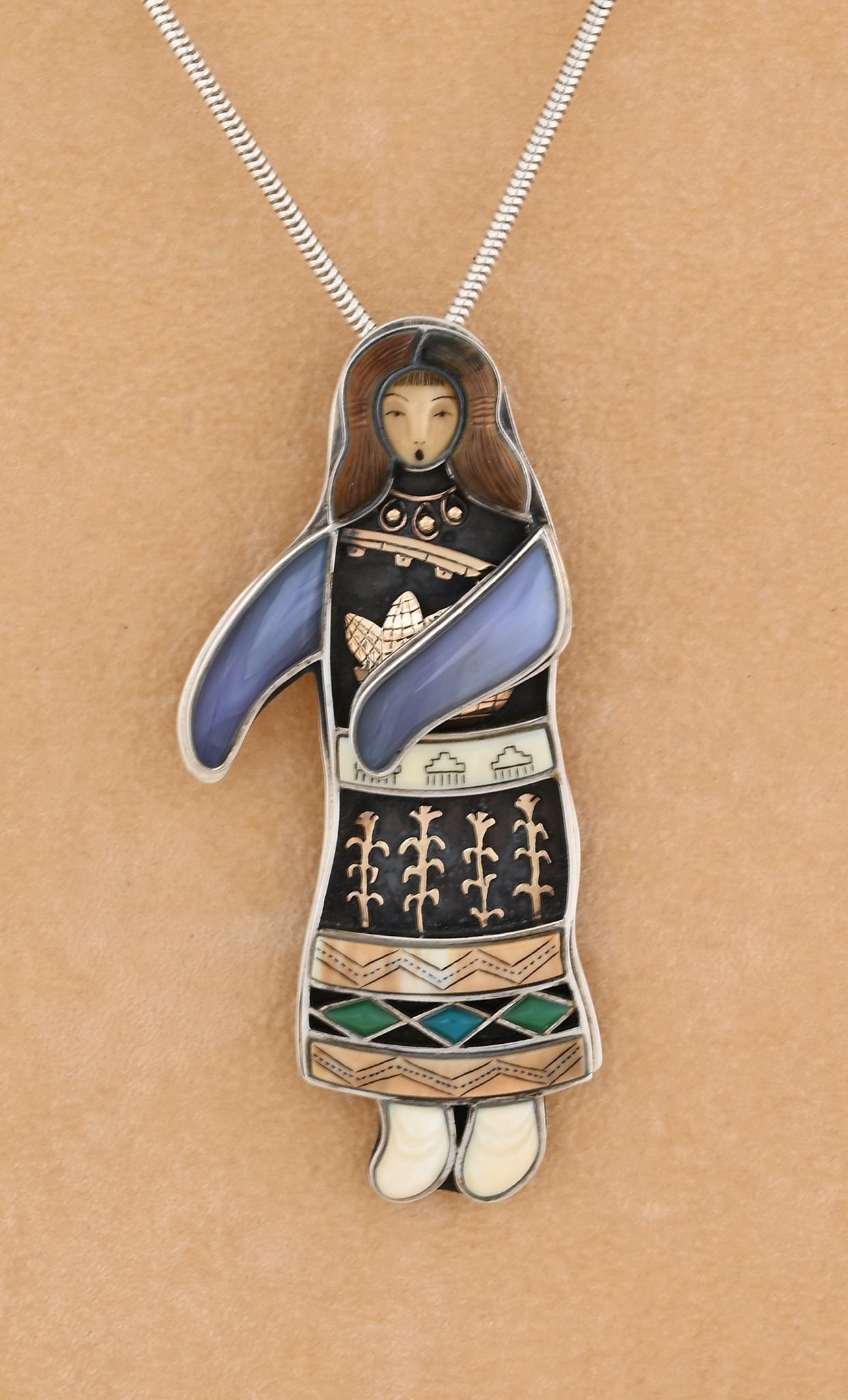 Hopi Woman Pin/Pendant (1996) by Denise and Samuel Wallace