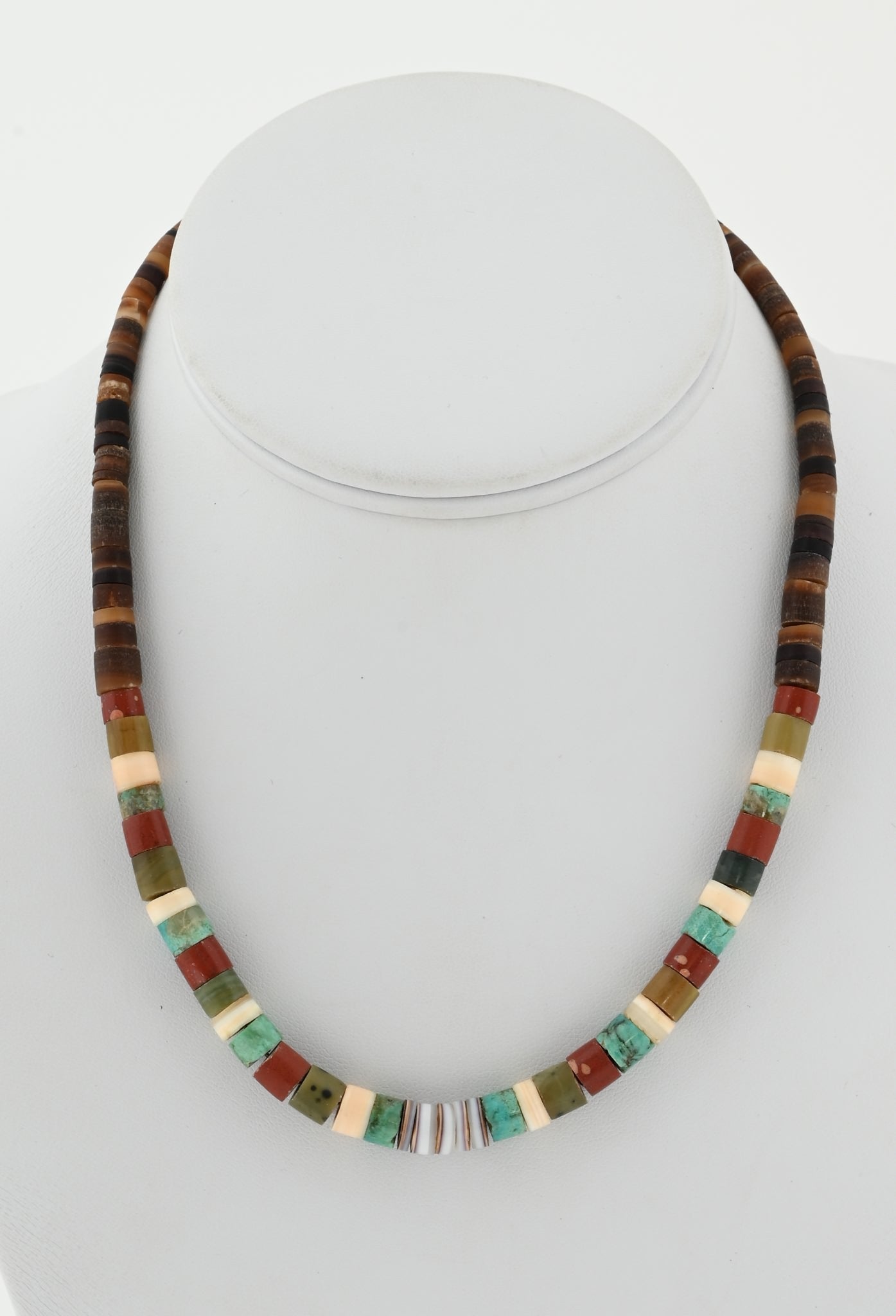 Choker with mixed Rolled Beads