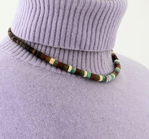 Choker with mixed Rolled Beads