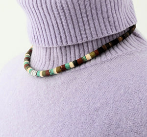 Choker with mixed Rolled Beads