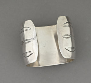 Cuff Bracelet (Northern Plains); Antique - age unknown