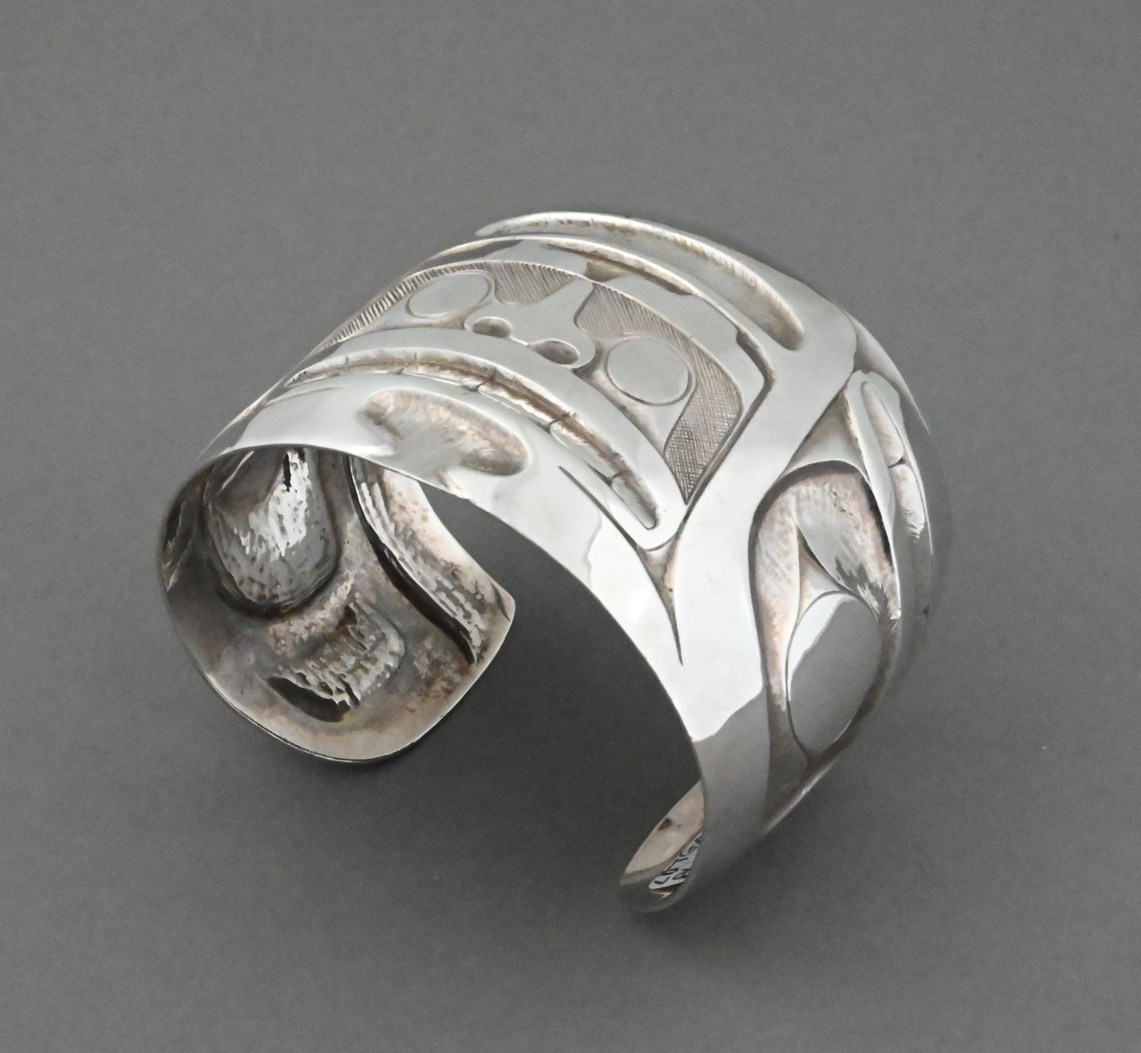 Bracelet with Bear by Phil Janze