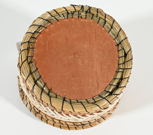 Vintage Anishinaabe Quill Box with Trillium