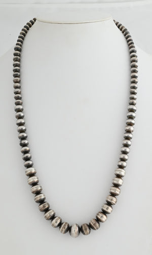 Necklace with Graduated Navajo Pearls