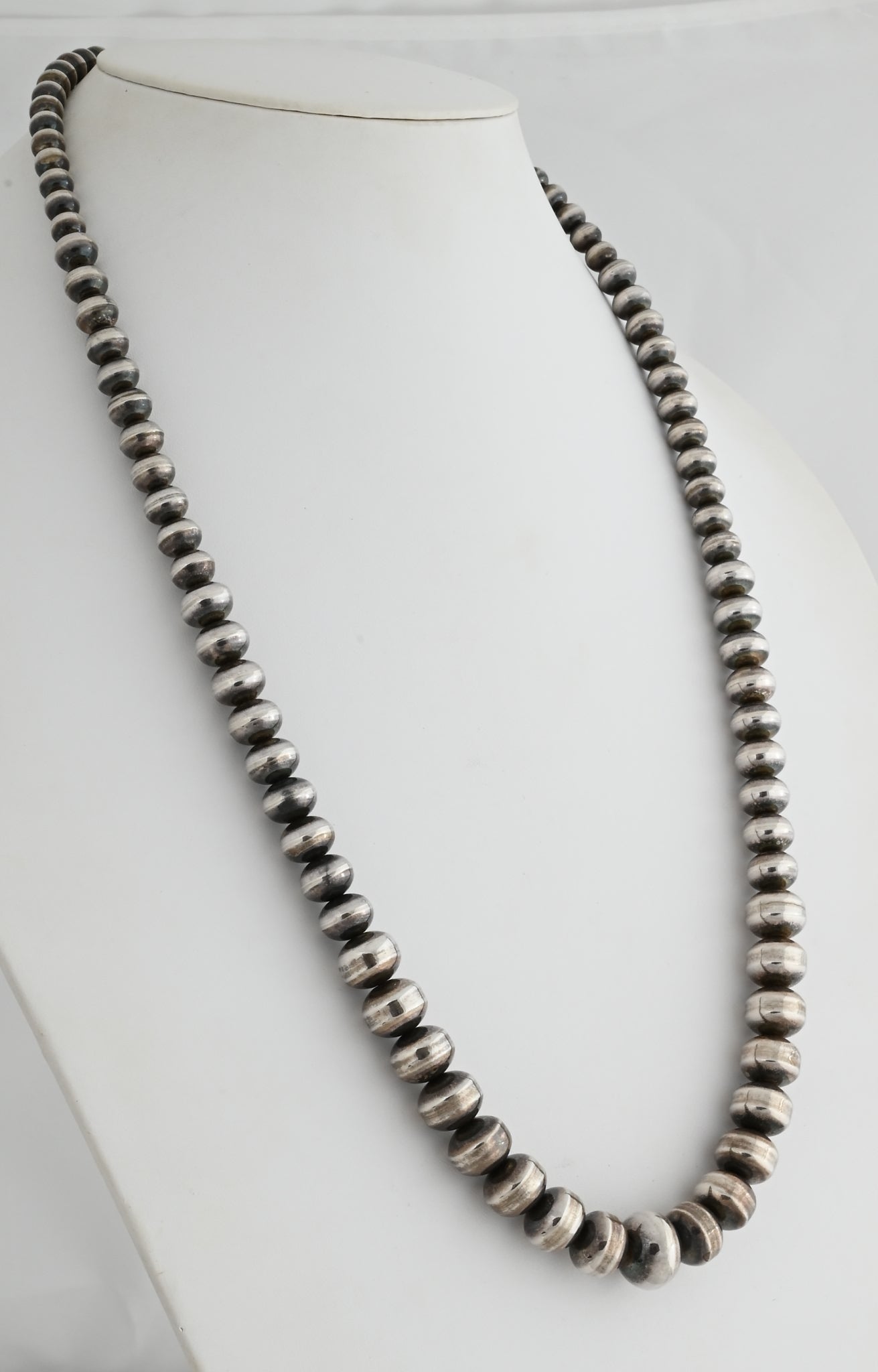 Necklace with Graduated Navajo Pearls