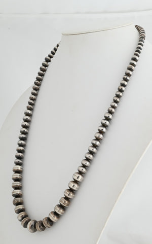 Necklace with Graduated Navajo Pearls