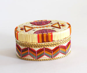 Quill Box with Triangles and Arches by Marina Recollet