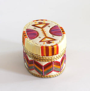 Quill Box with Triangles and Arches by Marina Recollet