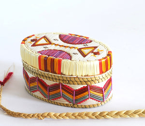 Quill Box with Triangles and Arches by Marina Recollet