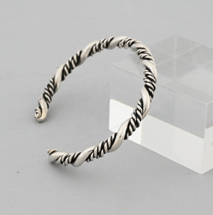 Bracelet with twists by Ben Tahe (Navajo)