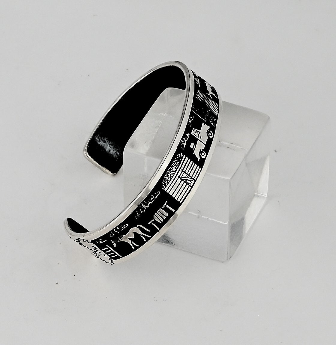 Bracelet with Storyteller Design by Roland Begay