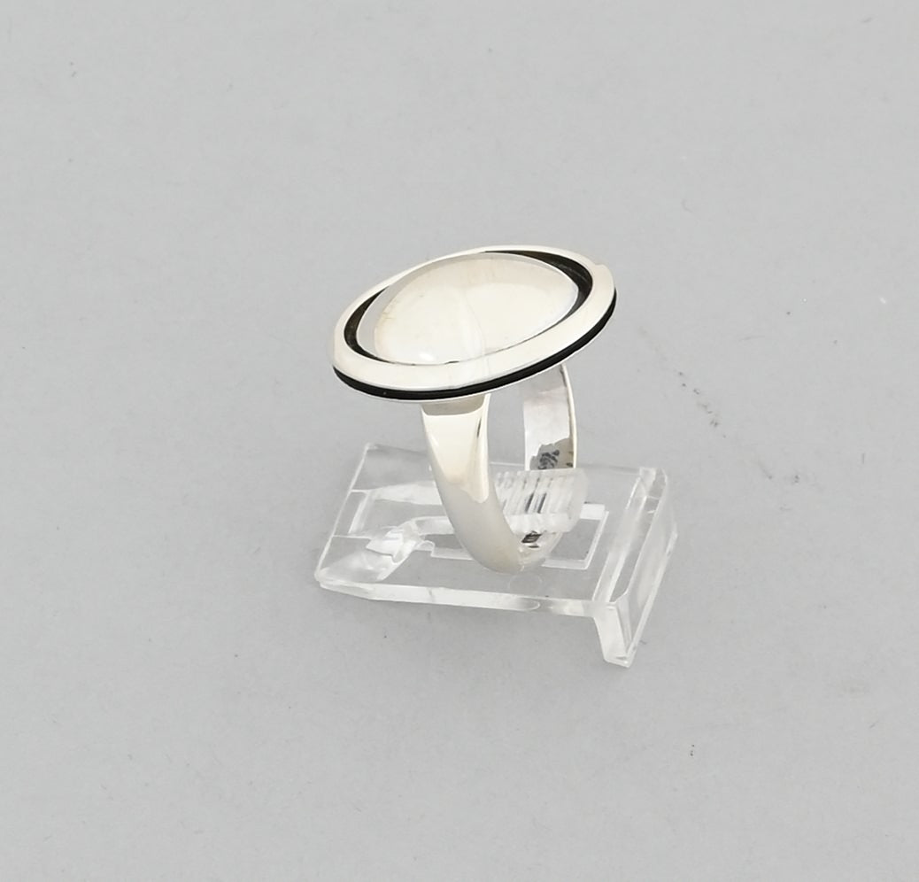 Oval Dome Ring by Artie Yellowhorse; Size 6