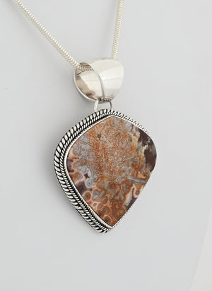 Pendant with Lace Agate by Artie Yellowhorse