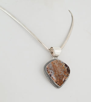 Pendant with Lace Agate by Artie Yellowhorse