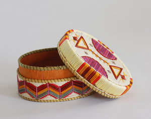 Quill Box with Triangles and Arches by Marina Recollet