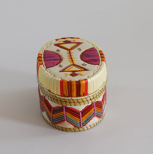 Quill Box with Triangles and Arches by Marina Recollet