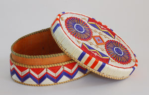 Quill Box with Purple and Red Rosettes by Marina Recollet