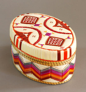 Quill Box with "Diamond" Shapes and Accents by Marina Recollet