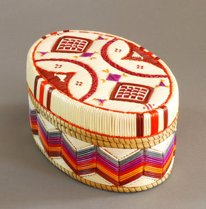 Quill Box with "Diamond" Shapes and Accents by Marina Recollet