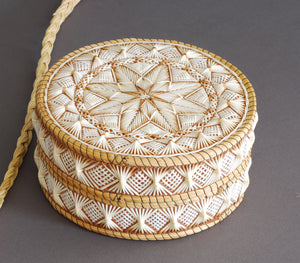 Quill Box by Marina Recollet