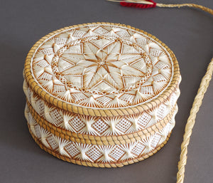 Quill Box by Marina Recollet
