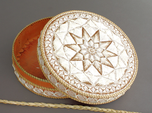 Quill Box by Marina Recollet