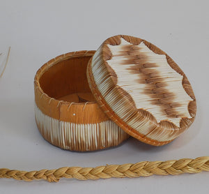 Quill Box with "Sound Waves" by Yvonne Walker Keshick
