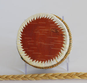 Quill Box with Modified Maple Leaf by Unknown Artist