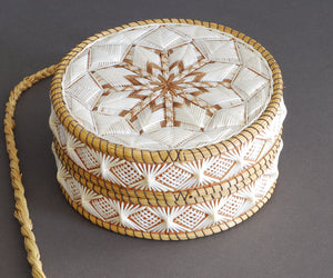Quill Box with Triple Star by Marina Recollet