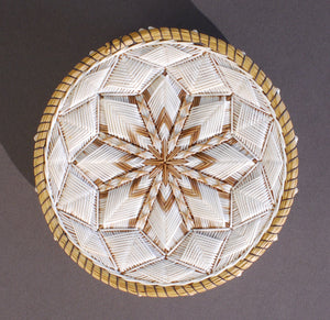 Quill Box with Triple Star by Marina Recollet